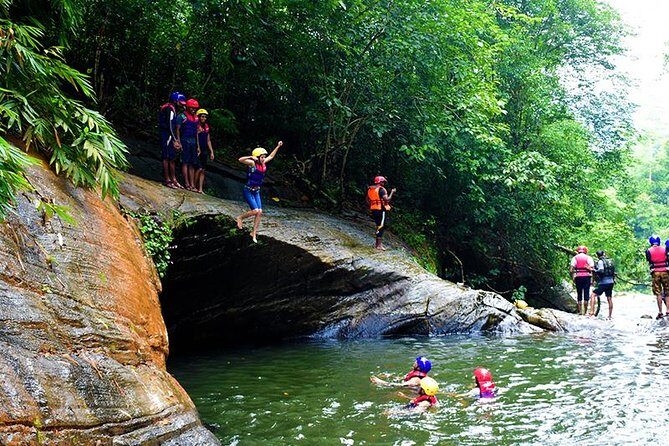 Adventure Experience N in Kitulgala - Kelani River rafting: 5 big rapids and 4 smaller ones