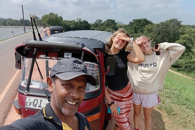 Ambuluwawa Tower and Kandy City Tuk Tuk Tour with Epic views - Key things to know before you go