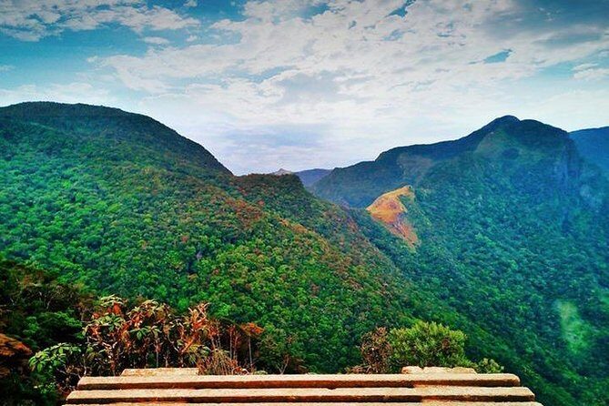 Day Tour of Nuwara Eliya - Ramboda Waterfall: about 45 minutes of pure cooling noise