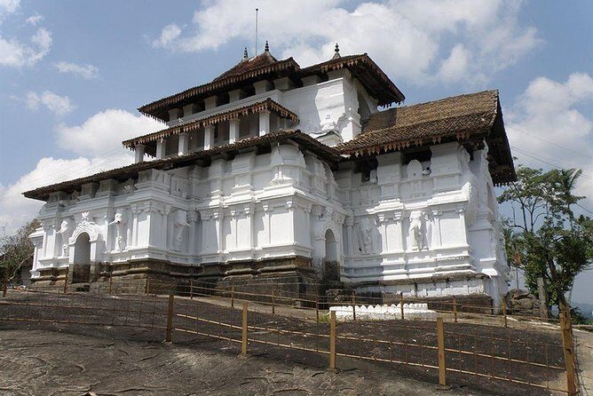 Day Tour to Polannaruwa from Kandy by Lux Tours Lanka - Archaeological Museum: Monks, Medicine, and Hindu Rooms