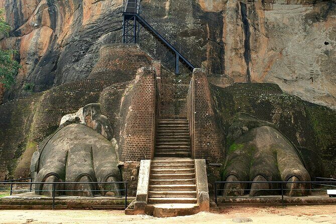 Day Trips from Kandy to Sigiriya with Village Experiences - The 6:00 a.m. Kandy departure that changes the whole day