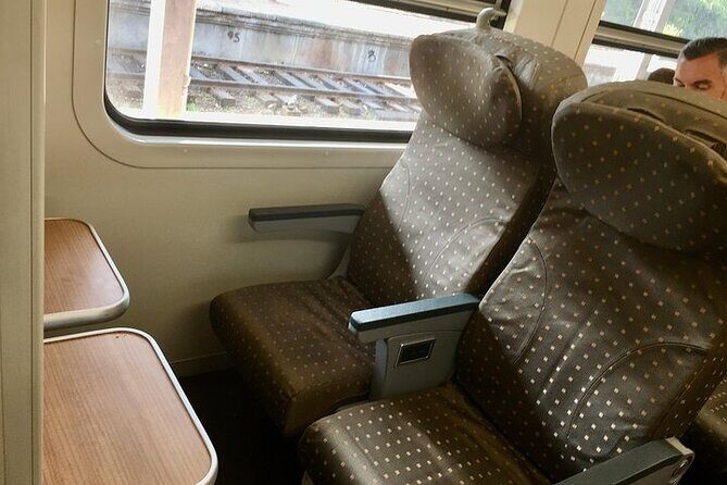 Ella Odyssey Train Reserved Seats Kandy to Ella - Why This Kandy–Ella Train Feels Different