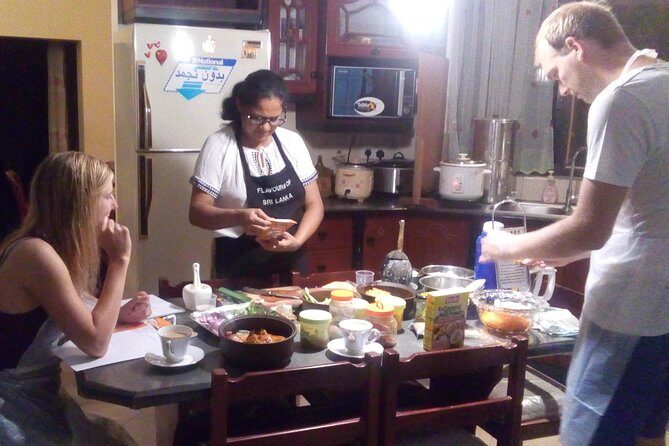 Flavours of Sri Lanka - Curry powder and clay pots: you learn the engine, not just the outcome
