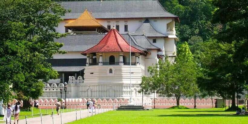 From Colombo: Kandy Full-Day Trip - Temple of the Sacred Tooth: Etiquette First, Then Wonder