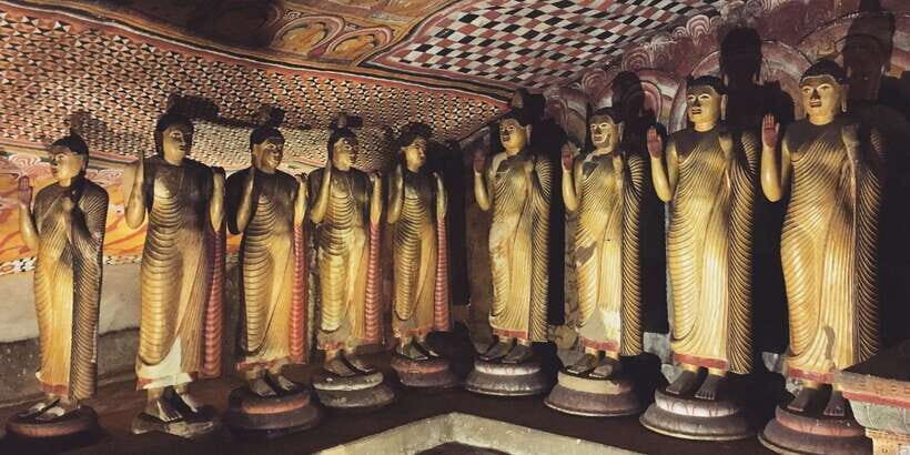 From Kandy: Sigiriya and Dambulla Day Trip - Crafts Around Sigiriya: Wood Carving and Batik Dye Techniques
