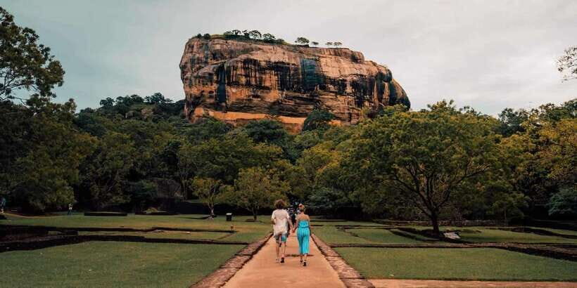 From Kandy: Sigiriya and Dambulla Day Trip - Getting From Kandy: Comfort, Stops, and an English Driver Who Explains the Road