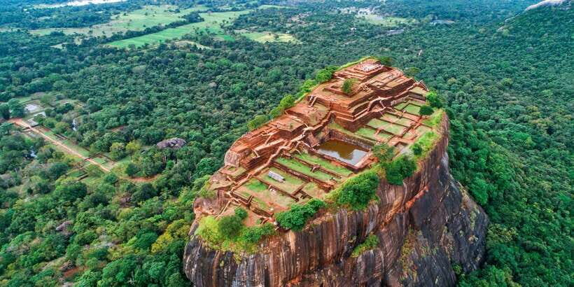 From Kandy: Sigiriya Rock & Dambulla Cave Temple Adventure - Kandy to Sigiriya by Tuk-Tuk: How This Day Stays Human-Scale