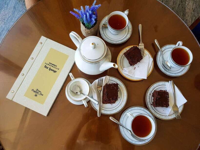 From Nuwara Eliya To Kandy Drop Tour - Optional Kandyan cultural show and gems museum: choose based on your energy