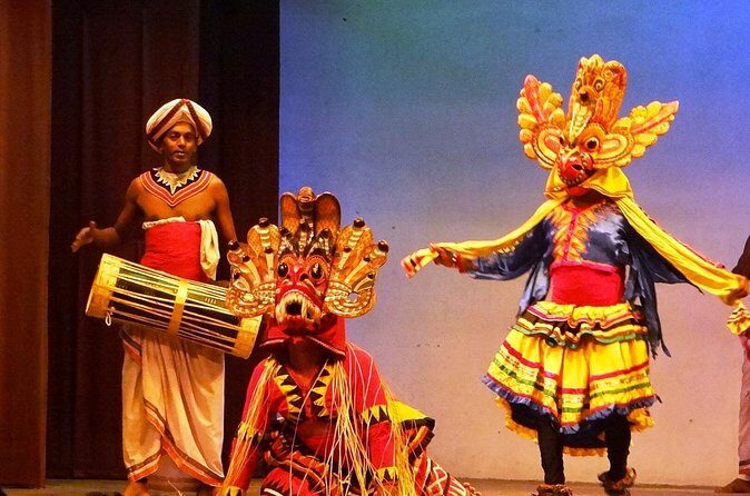 Full-Day Kandy Highlights Tour - Getting Oriented in Kandy From Your Pickup Van