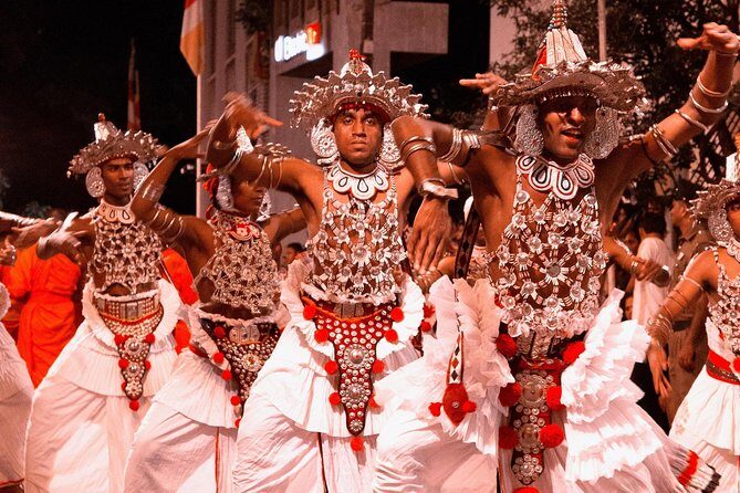 Half-Day Kandy City Tour by Tuk Tuk - Kandy Lake Club Cultural Dance Show: Kandyan Dance in Context