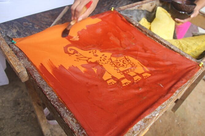 Interactive Batik Workshop and Lessons in Sri Lanka - Your Own Batik Cloth: Picking Fabric and Planning the Design