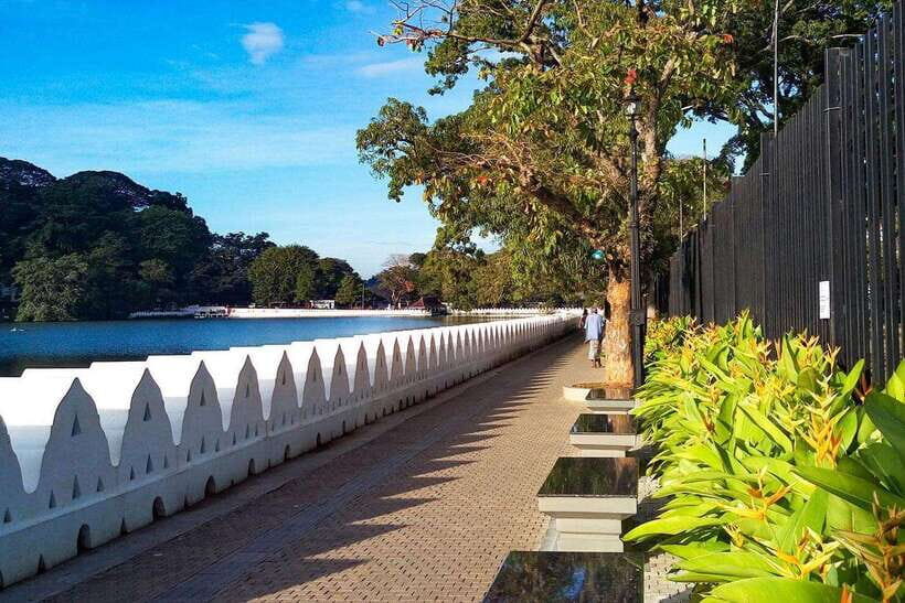 Kandy City Explore Tour Morning/Evenening Private Tour - Temple of the Sacred Tooth Relic: the spiritual anchor of Kandy