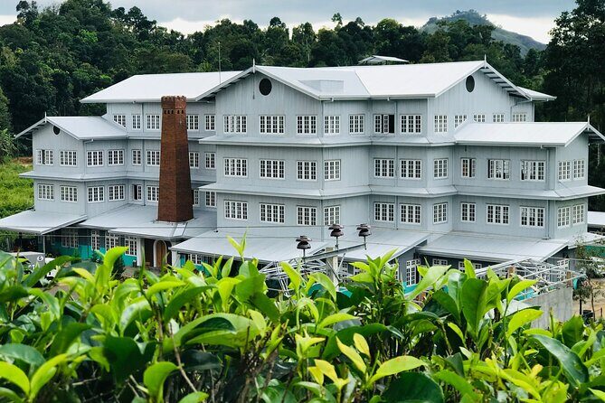 Kandy City Sightseeing and Ambuluwawa Tower by Tuk Tuk Tour - Temple of the Sacred Tooth Relic: Kandy’s spiritual center