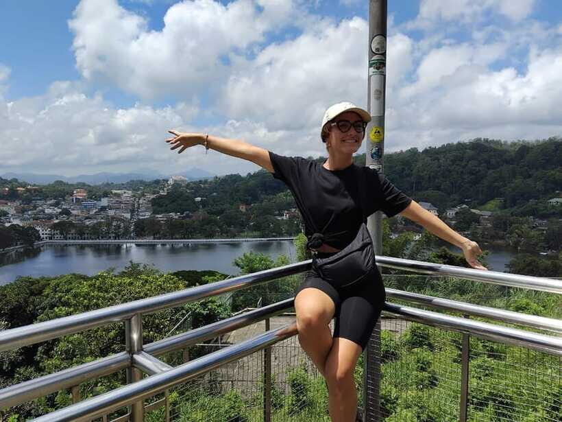 Kandy City Tour by Tuk Tuk with hotel Pickup and Dropoff - Royal Botanical Garden: one hour that feels like a real break