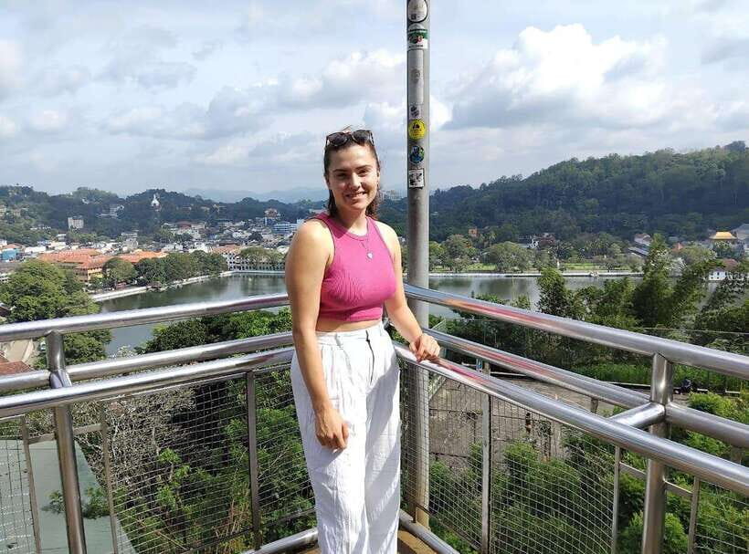 Kandy City Tour by Tuk Tuk with hotel Pickup and Dropoff - Kandy town time: shopping and a simple walk around