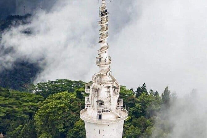 Kandy City Tour & Famous Ambuluwawa Tower with Friendly Chauffeur - New Giragama Tea factory: included ticket, clear process