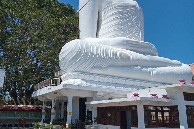 Kandy City Tour with Tuk-Tuk Private Experience - Kandy War Cemetery: a quiet World War II stop you’ll remember