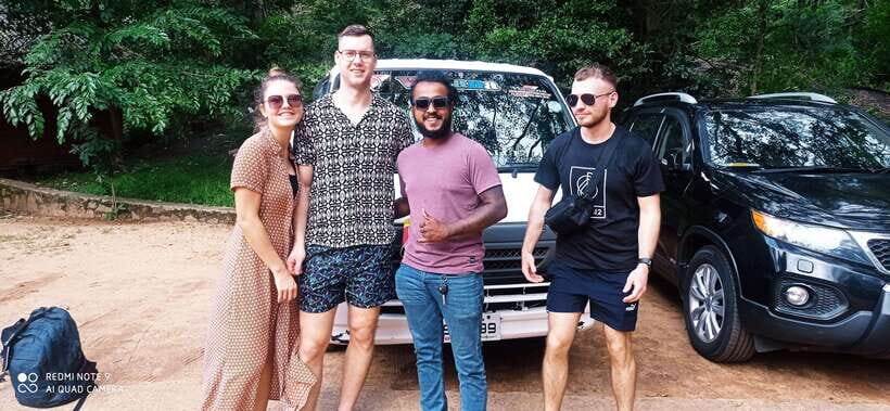 Kandy: Guided City Tour by Tuk-Tuk - Royal Palace complex and the Temple of the Tooth: the heart of the day