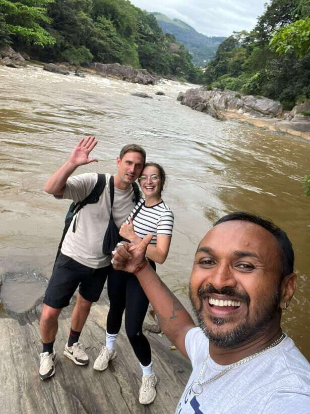 Kandy Private Guided City Tour by Tuk Tuk - The Tea Factory Stop: Learning What You’re Drinking