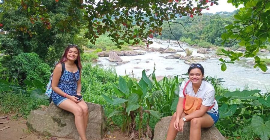 Kandy: Private Guided Tour with Local Highlights by Tuk Tuk - A hilltop Buddhist temple with city views (the photo stop that matters)