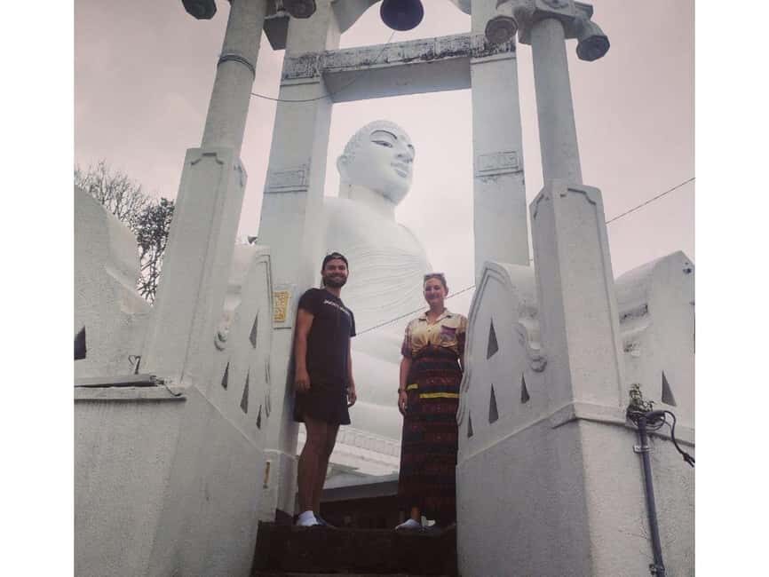 Kandy to Pinnawala Orphanage and Ambuluwawa Guided Day Tours - Royal Botanic Gardens, river views, and Kandy temples that hit the big notes