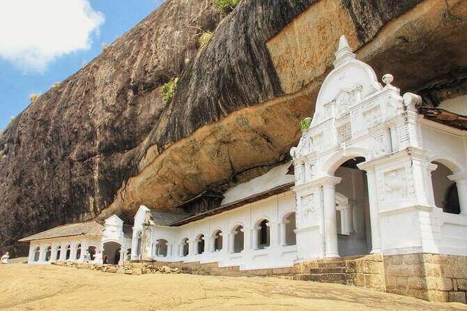 Kandy to Sigiriya and Dambulla Safari Day Tour - Matale Herbal and Spice Garden: your practical intro to Sri Lankan flavors