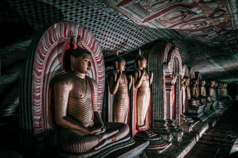 Kandy to Sigiriya Private Tour by Tuk Tuk with All Fees - Logistics that actually matter on a long day
