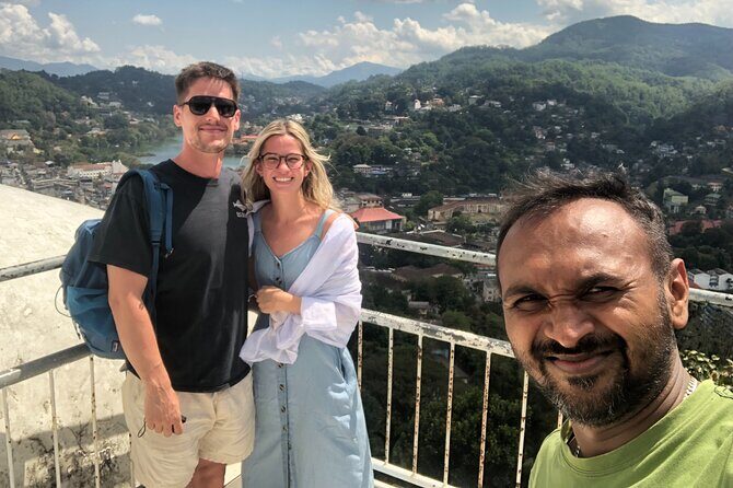 Kandy TukTuk tour with Local Tour Guide - A private tuk-tuk day planned around you
