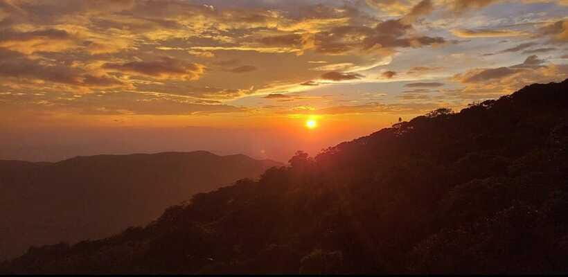 Morning Sunrise Tour/Evening Sunset Tour To Nelligala Temple - Temple Etiquette and What to Wear (So You Don’t Feel Rushed)