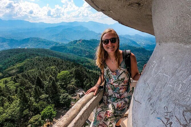 Private Sri Lanka Tour & Hike Experience to Ambuluwawa Tower - Price and value: is $95 per person fair?