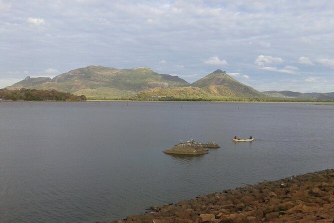 Sigiriya Day Tour - Dambulla Cave Temple - Dambulla Cave Temple: Golden Temple, caves, and the 160-meter rock