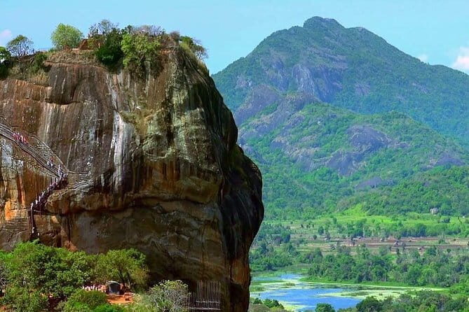 Sri Lanka 4 Day Private Tour - Day 3: Kitulgala rafting on the Kelani River, Ramboda Falls, and Damro tea tasting