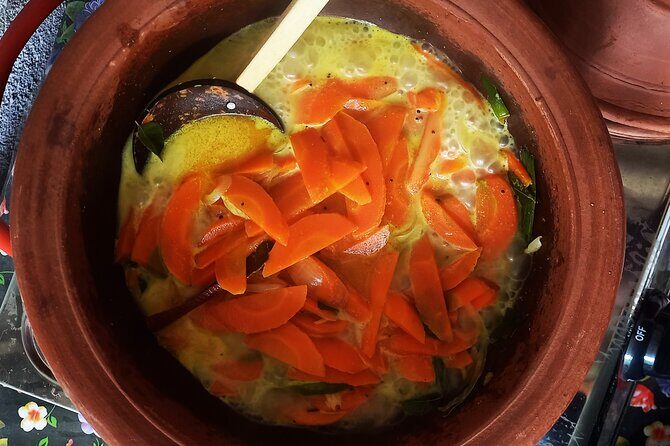 Sri Lankan cooking class with Nilu Kandy( FREE PICKUP & Drop) - A home-kitchen class in Kandy, with free pickup and drop