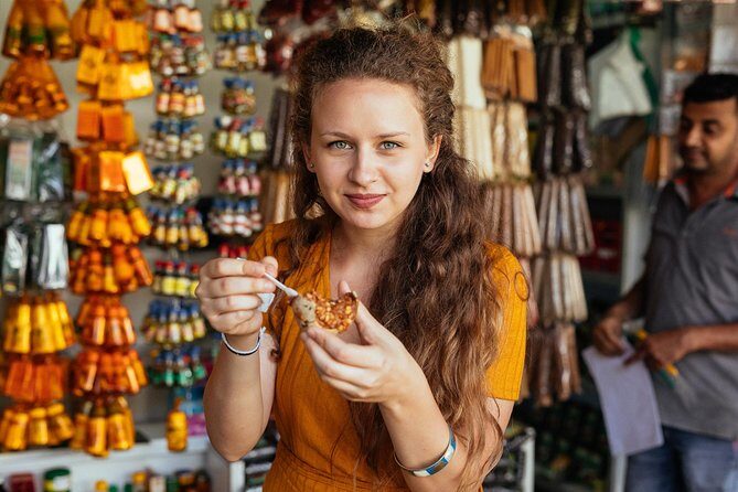 The 10 Tastings of Kandy With Locals: Private Street Food Tour - Stop 1: Kandy Municipal Central Market for fruits and sweet snacks