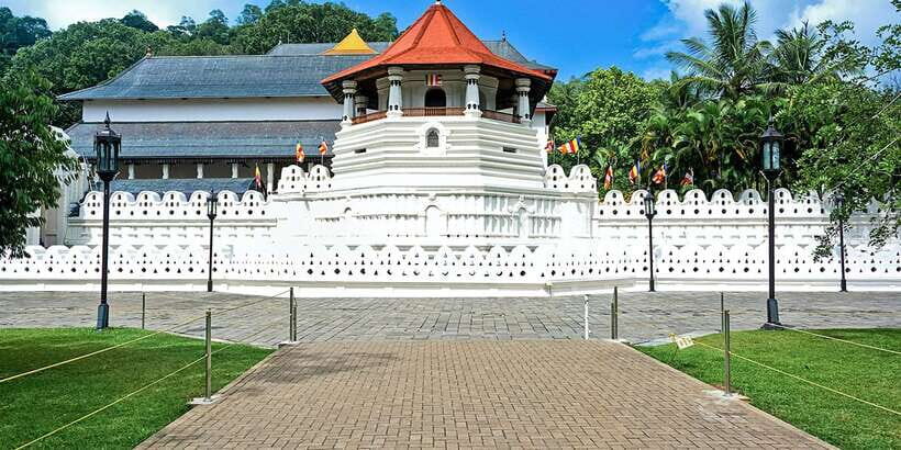 Three Temples Loop In Kandy Day Tour By Tuk Tuk - Quick takeaways before you go