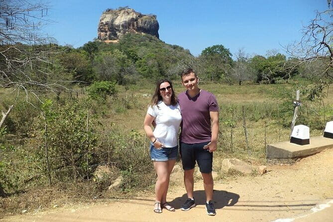 Tour to Dambulla Cave, Sigiriya and Pidurangala Rock from Kandy - Lunch Between Caves and Cliffs: Keep It Local, Keep It Simple