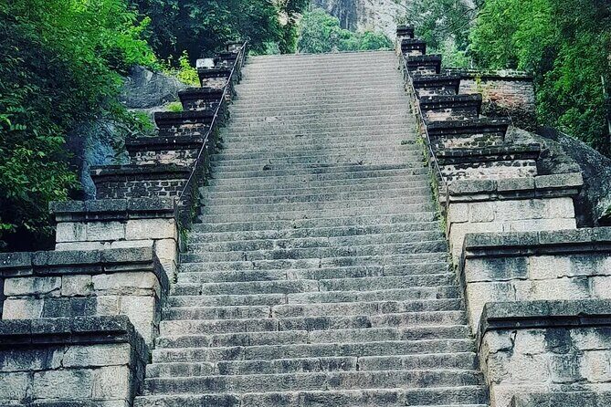 Tours and Transportation in Sri Lanka - Who This Kandy Tour Fits Best